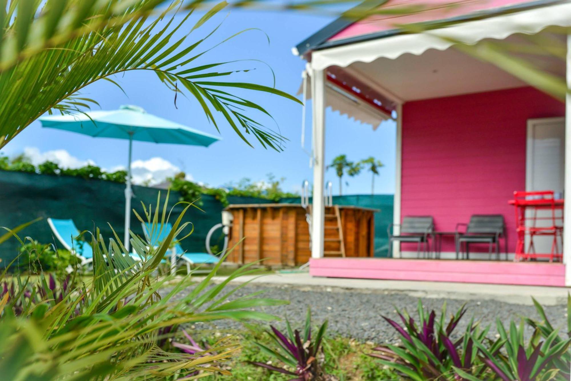 Les Jardins De Chantilly -Bungalows 4 Etoiles Avec Jardins Et Piscines Privees Baie-Mahault Szoba fotó