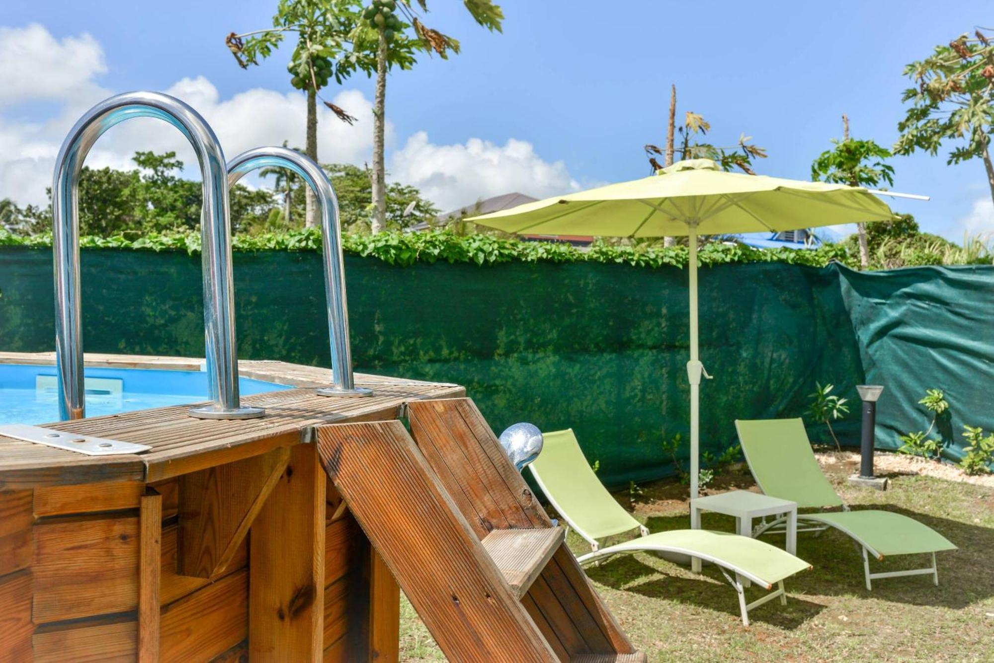Les Jardins De Chantilly -Bungalows 4 Etoiles Avec Jardins Et Piscines Privees Baie-Mahault Szoba fotó